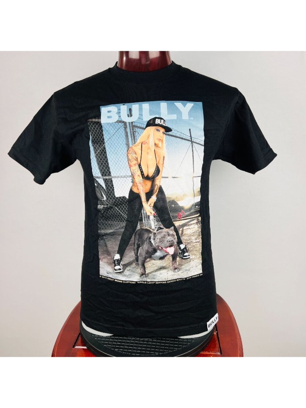 BULLY Brand Clothing Cholo Loco Hot Chick Pit Bull Med T-Shirt Shirt